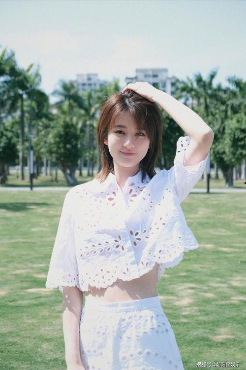 娱乐吃瓜姚安娜屏保